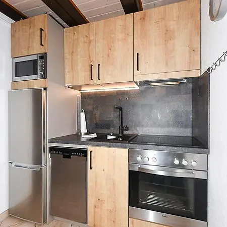 Holiday home Linda *