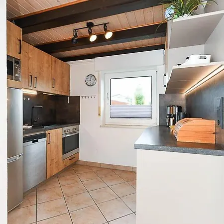 Holiday home Linda *